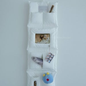 꾸꾸돌 패브릭 포켓 정리함 벽 가방 침실 자취방 원룸 벽꾸미기 침대옆 잡화보관 공간활용