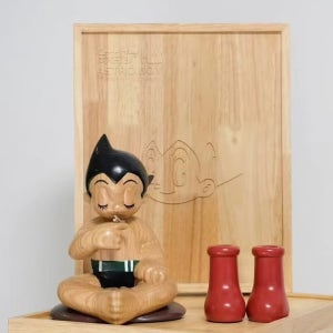 아톰 우드 피규어 아트스태츄 남산을 바라보다 Tezuka Production