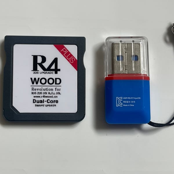 R4 SDHC WHITE BLACK 알포 R4칩 64G 한글판 3DS XL 2DS