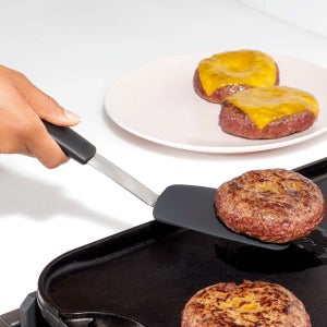 옥소 굿그립 실리콘 플렉서블 뒤집개 - 그레이