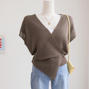 체니퍼 언발 랩 브이넥 루즈핏 캡소매 니트