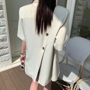 루즈핏 카라넥 뒷트임 반팔 자켓 여성 여름 캐주얼 데일리 정장 블랙 화이트 블레이져 재킷