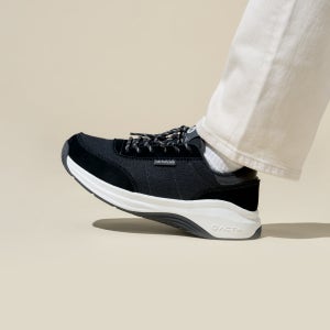 액트플러스 얼라인트레이너 블랙앤화이트 발편한 신발 운동화