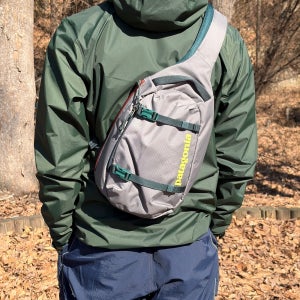 파타고니아 아톰 8L 슬링백 크로스백