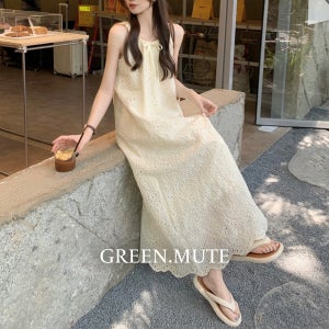 파즈 자수 레이스 펀칭 아일렛 민소매 롱원피스 라운드넥 리본 루즈핏 여름 그린뮤트