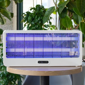 Inoq 더강력해진 듀얼 블루라이트 전격살충기 편리한 타이머 리모컨형 40W/모기퇴치기 가정용해충퇴치기