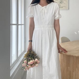 흰색원피스 아일렛원피스 페미닌원피스 결혼식 하객룩 여름 휴가 롱 펀칭 반팔