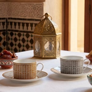 에르메스 모자이크 골드 커피잔세트 2P 그릇세트 앞접시 머그컵 집들이선물