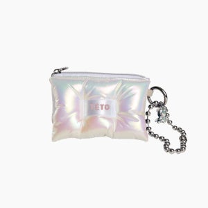 테토 오브제 화이트 필로우 패딩 월렛