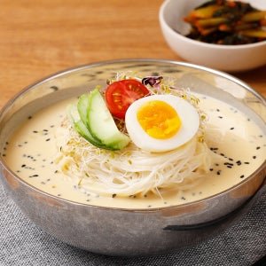 [부산 미식기행] 구포 국수 진공반죽으로 더 쫄깃한 콩국수 7인분세트 국수면 3팩 + 콩가루850g 외 비빔 열무 잔치국수 참도깨비
