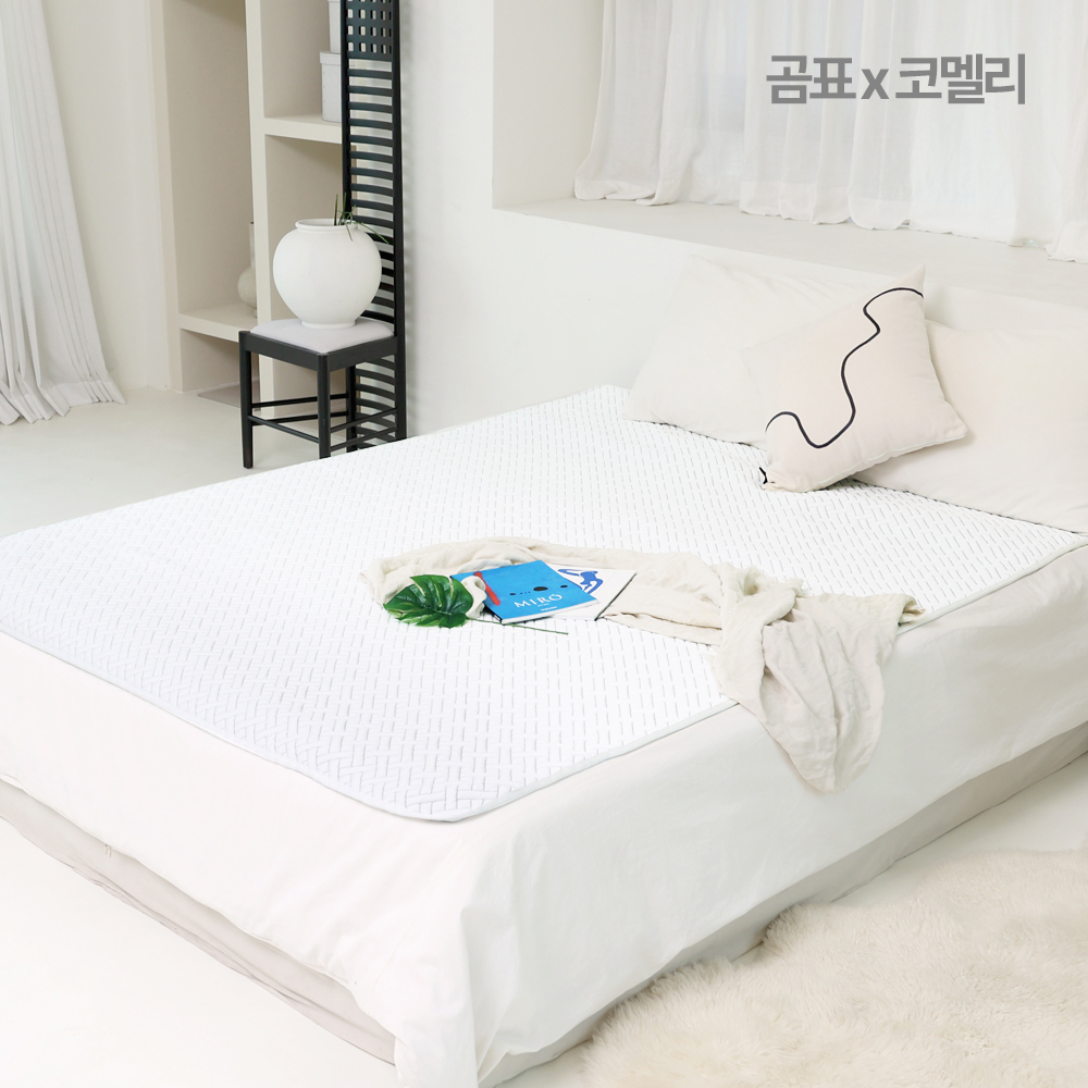 곰표한일x코멜리 쿨매트 냉감 침대 패드 침대시트 여름이불 더블