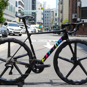 팩터 O2 VAM DISC[ATTAQUER] 울테 Di2 경태네 완성차 카본 디스크 로드 바이크