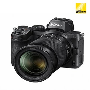 니콘 Z5 + 24-70mm F4 S 렌즈 키트
