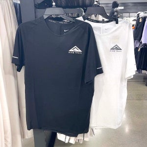 나이키 반팔티 트레일 솔라 체이스 드라이핏 러닝 반팔 티셔츠 기능성 러닝복