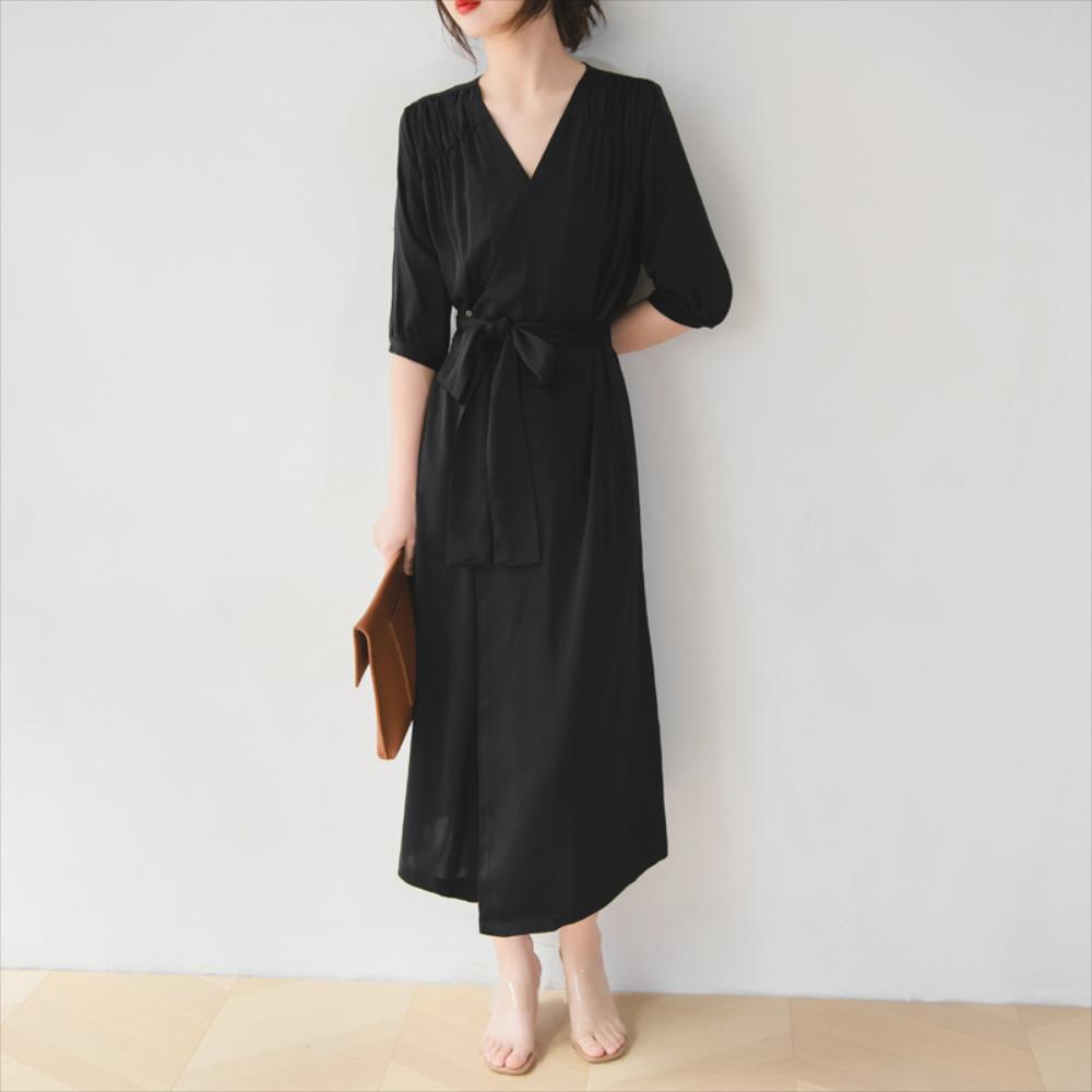 시크 미니멀 오피스룩 원피스 여름철 여성 헵번 스타일 블랙 넥 스트레이트 드레스 디자인 랩