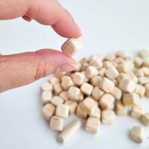 편백나무 큐브칩 피톤치드 500g 오감놀이 모래놀이 편백향