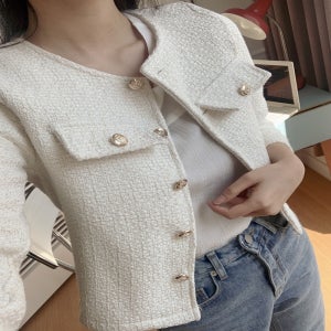 엘레나 여성 봄 가을 트위드 자켓 결혼식 하객룩 모임 직장인 금장 버튼 노카라 숏