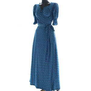 리샤방 맥시랩원피스 시원한 블루색상의 오각셔링 네크라인 저지 롱원피스