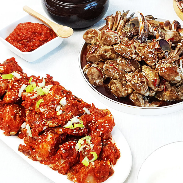 100% 자연재료 제주 황게장 간장게장 3kg + 양념게장 1kg(무료배송) / 100% 자연재료로 직접 담근 간장게장