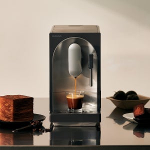 쿠쿠 전자동 스팀 커피머신 더크레마 라떼 루미브라운 CCM-CAESW2010LB