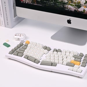키크론 V10 PRO MAX 블루투스 인체공학 키보드 허니 크림, 바나나축