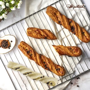 바닐라 초코 트위스트 꽈배기 냉동 생지 80g 20개입 페스츄리 초코칩 카페 디저트