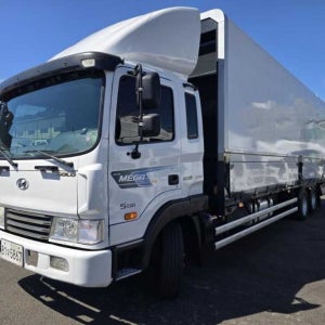 메가트럭 5톤 윙바디 15년식 길이8100 리프트