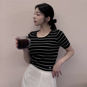 마인드브릿지 [인플루언서 PICK] U넥 스트라이프 슬림핏 니트 MZKT42A1