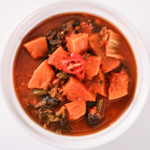 마흠이 고기가 듬뿍 들어간 호박김치찌개 550g 찜 볶음 짜글이 밀키트 집밥 혼밥