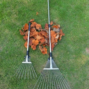 스테인리스 잔디 갈퀴 나무잎 청소 접이식 폭 길이 조절 정원 관리 도구 스텐 막대 9갈퀴