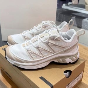살로몬 XT-6 익스펜스 화이트 레이니 데이 L47724200 한정판 운동화