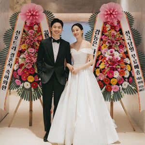 서울 삼정호텔 축하화환 전국당일꽃배달 축하 선물 결혼식 예식장 경조 웨딩 신논현역 역삼동