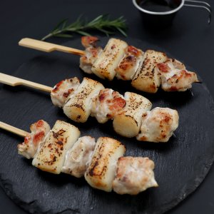 쫄깃하고 고소한 떡닭꼬치