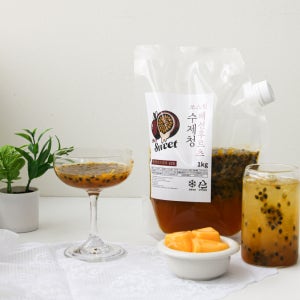 천연당 쏘스윗 수제 패션후르츠 청 1kg 백향과 과일 라떼 과육 퓨레 음료 베이스 빙수 스무디 에이드 쉐이크 잼 당절임 콩포트 마멀레이드 원액 시럽 차 레시피 만들기 대용량