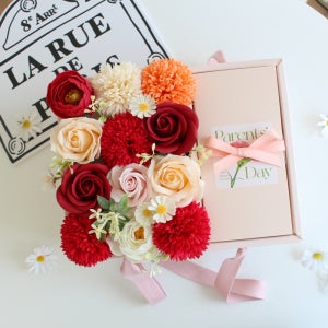 풍성하고 화려한 용돈박스