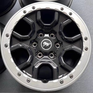 포드 브롱코 순정 사스콰치 휠