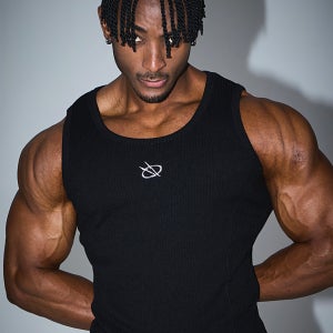 [베르만어패럴] 리플렉티브 심볼 골지 머슬핏 나시 2colors 남자 망고나시 민소매 레이어드 탱크탑 헬스 짐웨어