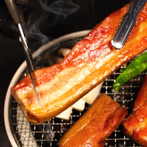 훈제 통삼겹 150g 1+1 돼지 삼겹살 구이 바베큐 캠핑요리