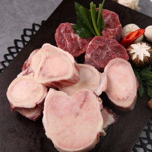 제주 1등급 한우 명품 보신 세트 3.5kg 국내산 사골 사골용 사태