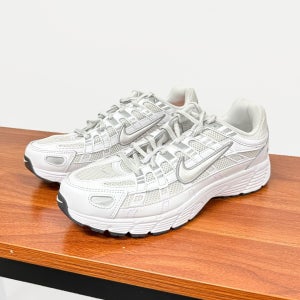 나이키 P-6000 P6000 키높이 런닝화 여성 운동화 화이트 메탈릭 실버 HV5064