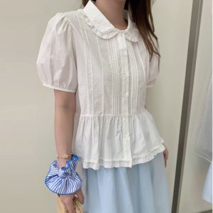 2980. 레이스 카라 펀칭 핀턱 프릴 플레어 퍼프 데일리 페미닌 로맨틱 러블리 기본핏 반팔 블라우스 - 화이트
