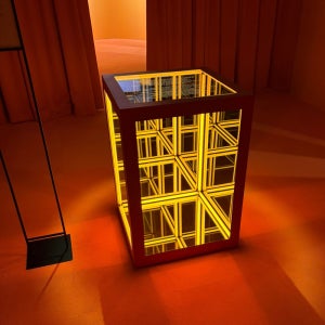 스탠드형 인피니티미러 라인발광 UV평판인쇄 전시회 간판 포토존