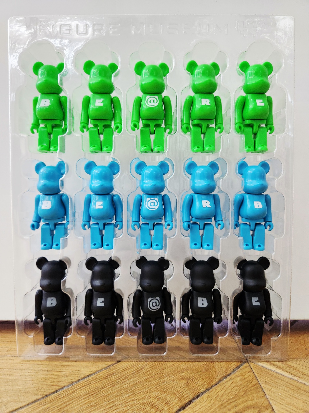 베어브릭 100％ 사이즈 투명 플라스틱 블리스터 (15구) BEARBRICK 케이스