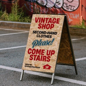 [컴온인프로젝트] 개러지 입간판 A형 나무 철제 빈티지 레트로 우드 카페 간판 제작 단면