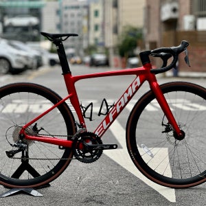 엘파마 에포카 1 Gen2[메탈릭 레드] 풀인터널 에어로 로드 바이크 완성차