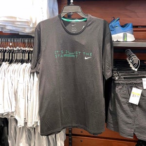 나이키 반팔티 라이즈 365 킵초게 드라이핏 러닝 반팔 티셔츠 기능성 러닝복 시즌