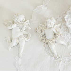 트윈 엔젤 조각 벽장식 천사 거실벽면 인테리어 월데코 문꾸미기 프렌치 소품 촬영 오브제 벽