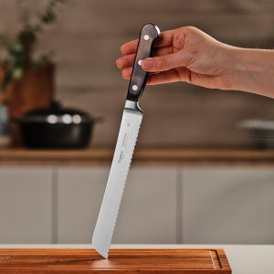 트라몬티나 센츄리우드 8인치 톱니 빵칼 브레드나이프