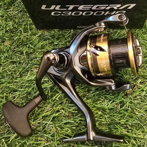 시마노 25 울테그라 스피닝 릴 C3000HG