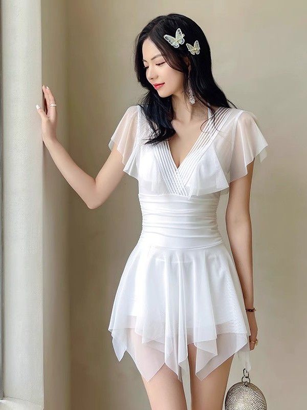 예쁜 해변 바캉스 슬림핏 비치 빅사이즈 휴가 해수욕장 여름 화이트 프릴 트렌디 수영복 반팔